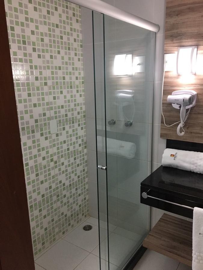 סנטה קרוז דו קפיבאריבה Etiqueta Hotel מראה חיצוני תמונה